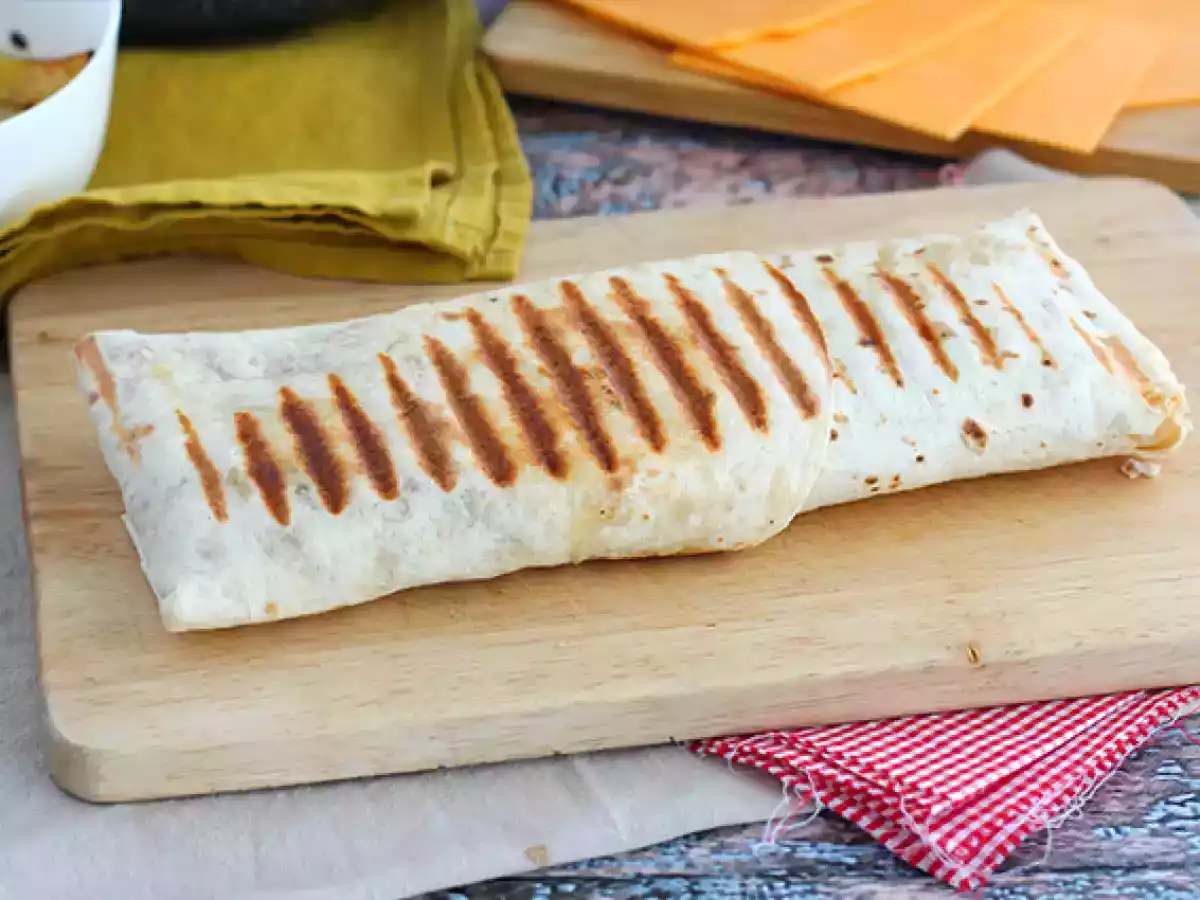 Burritos franceses con salsa de queso - foto 2