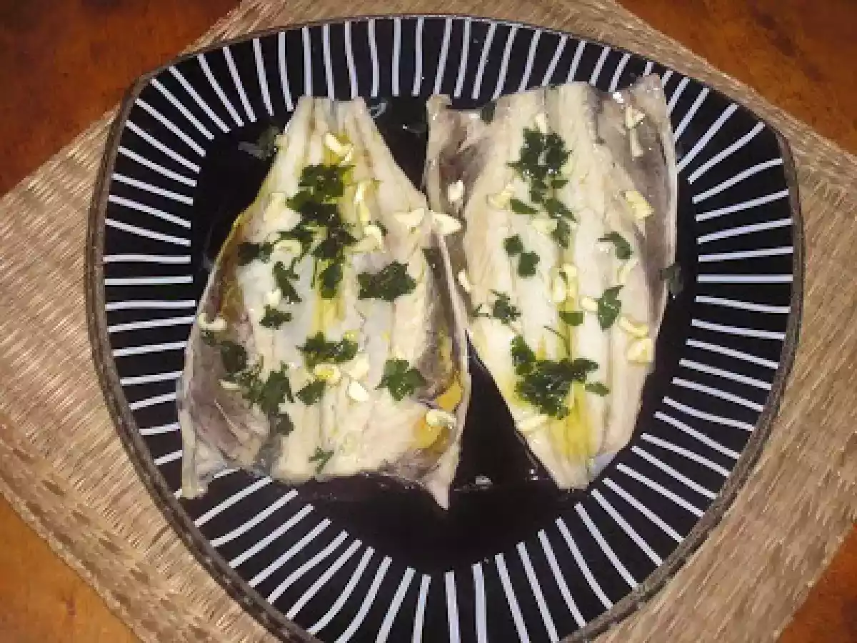 CABALLA EN VINAGRE A MODO DE BOQUERÓN.