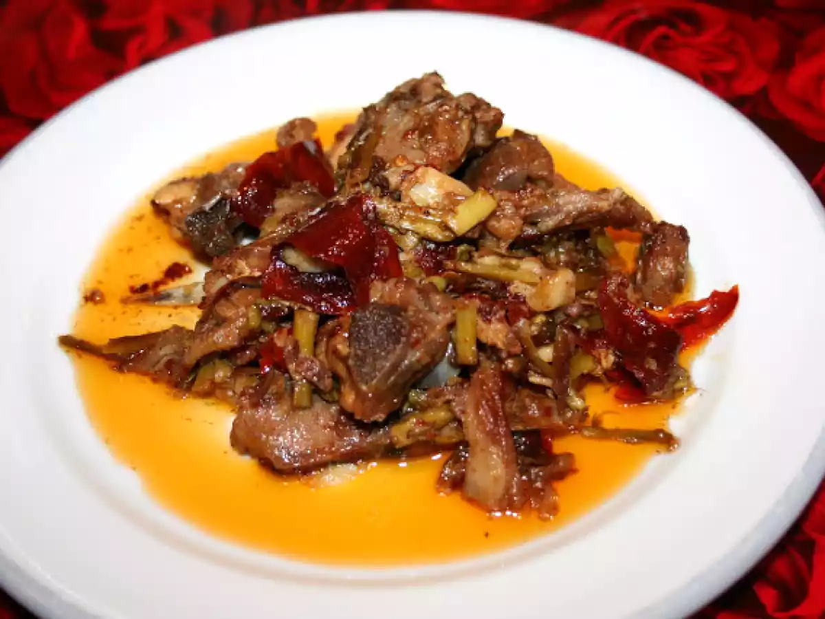 Cabrito en caldereta con esparragos trigueros - foto 3