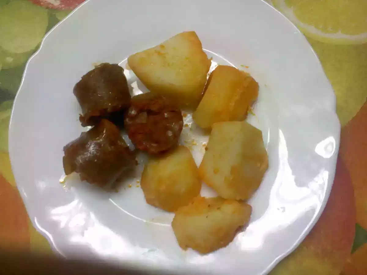 Cachelos con chorizo escaldado