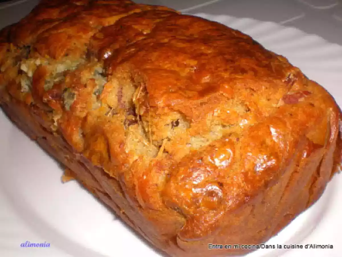 Cake nueces, bacon y queso azul / Cake noix-lardons-roquefort