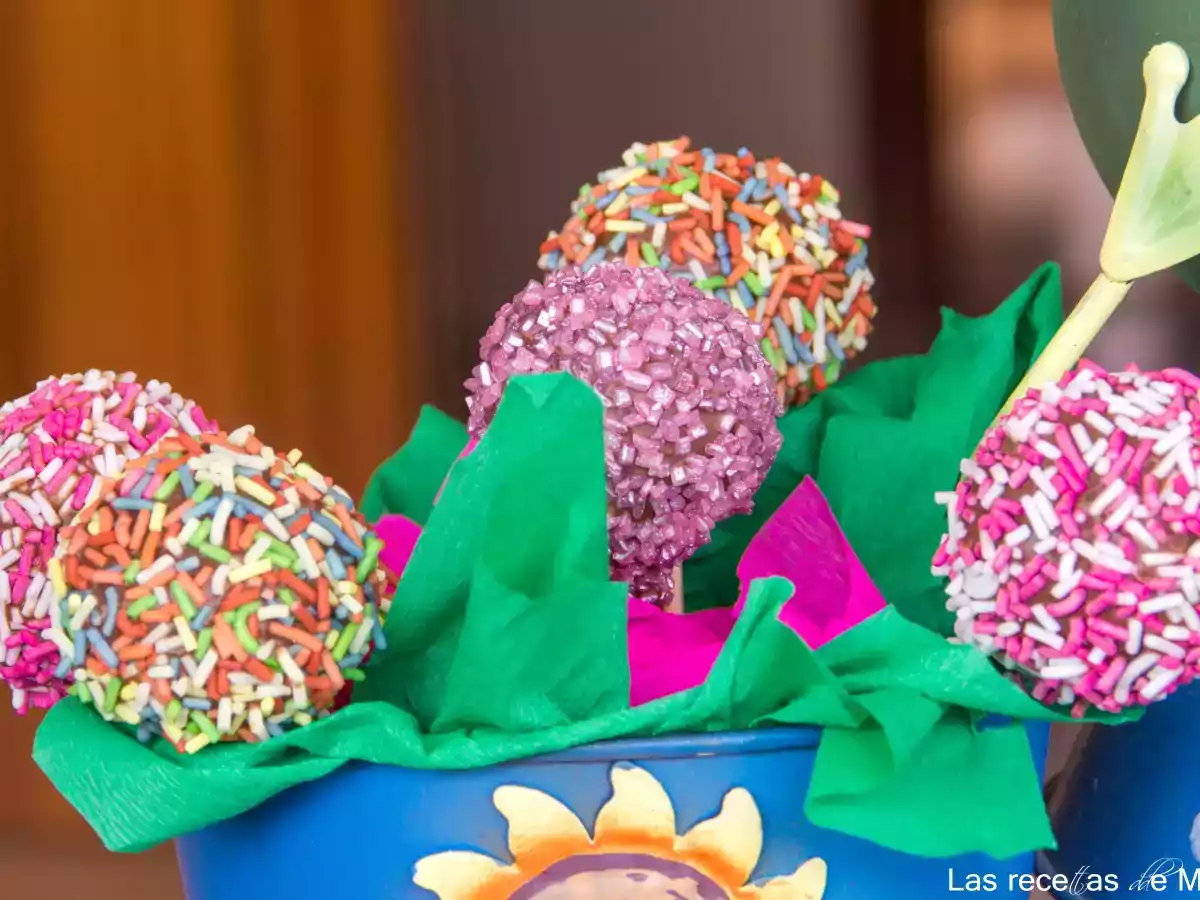 Cake pops express de bizcocho y dulce de leche - foto 3
