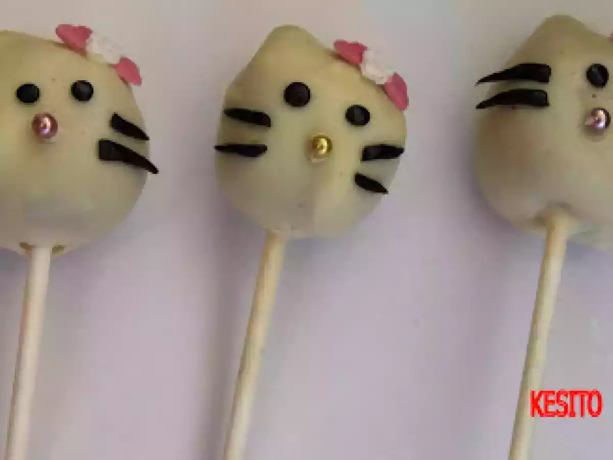 Cakes pops de Hello Kitty - foto 2