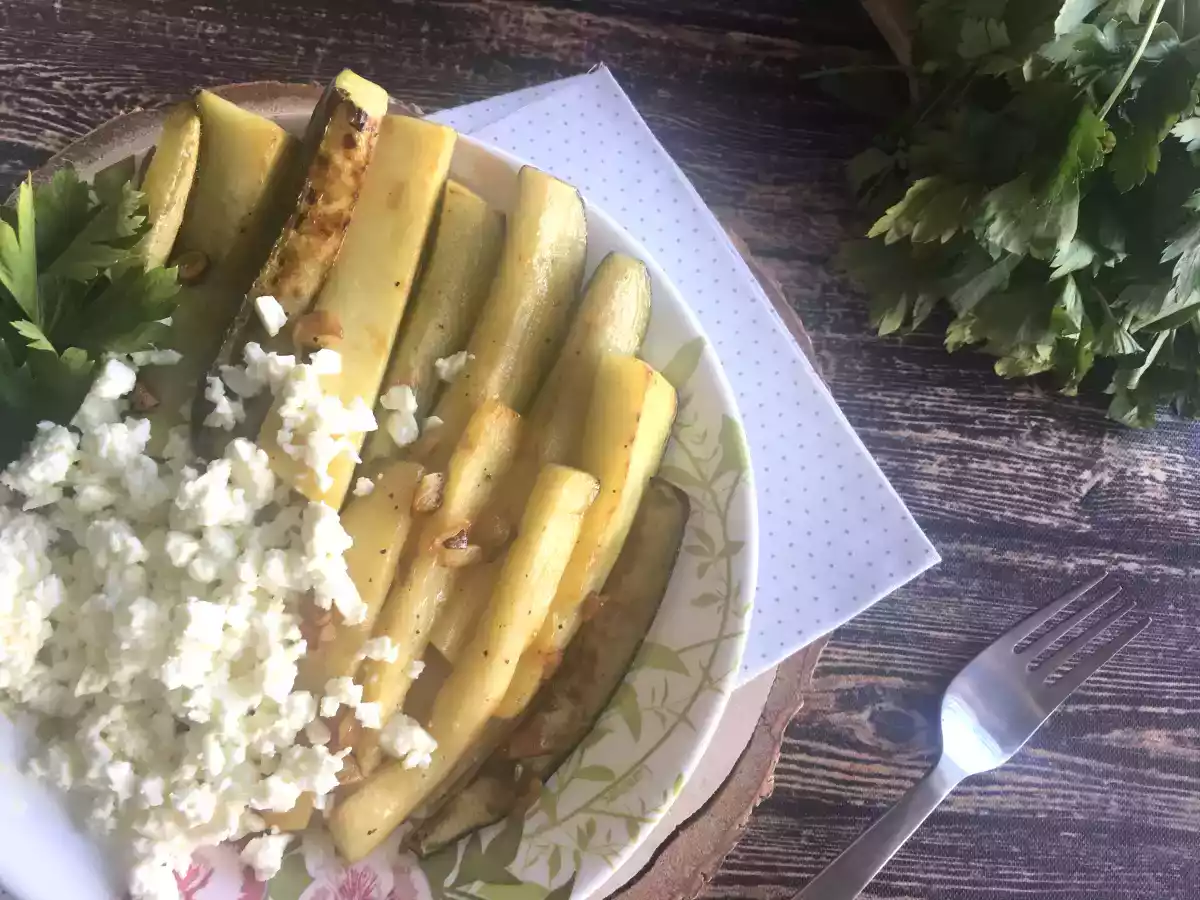 Calabacín al limón con feta