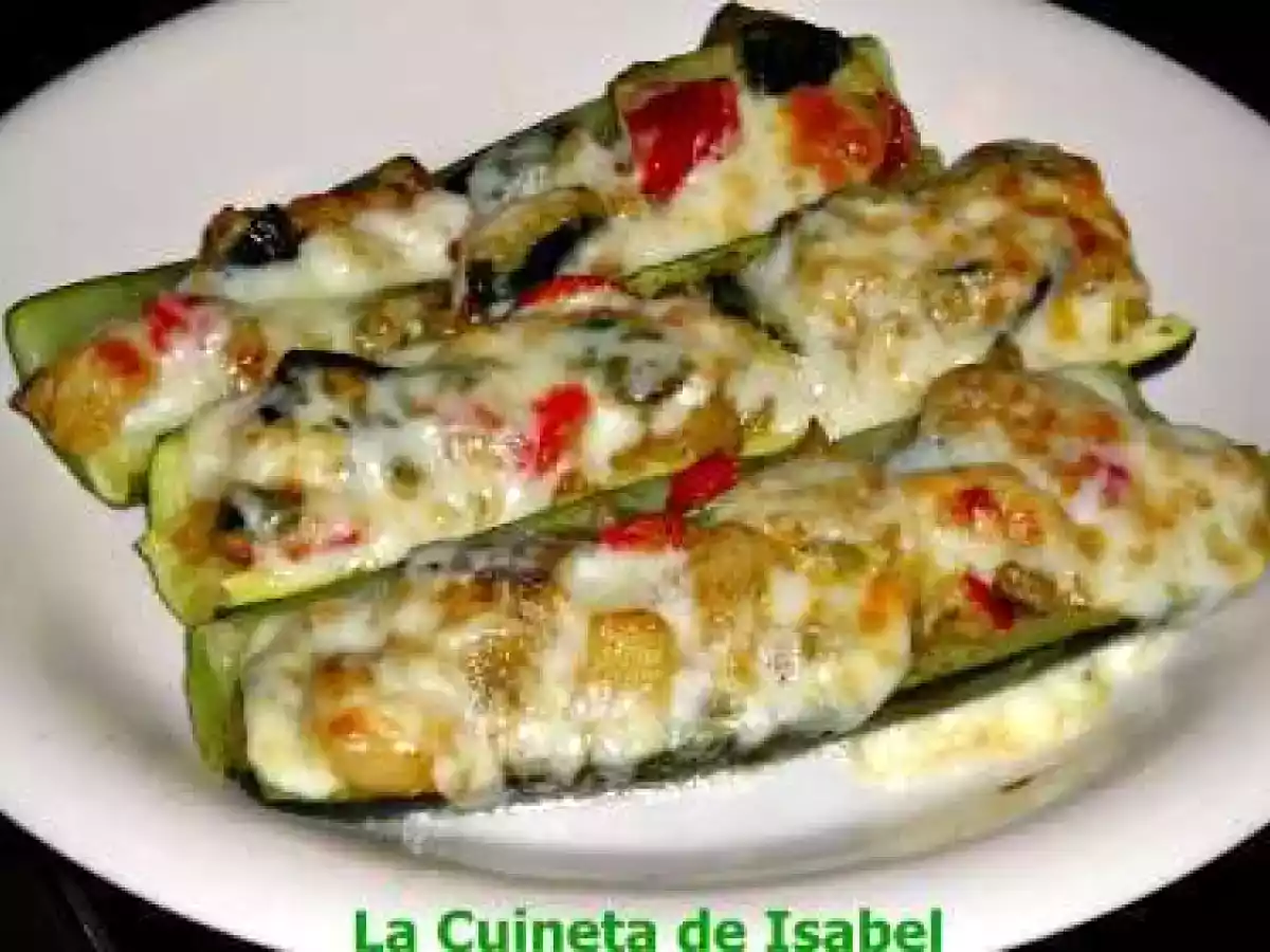 Calabacín Gratinado Relleno de Pisto