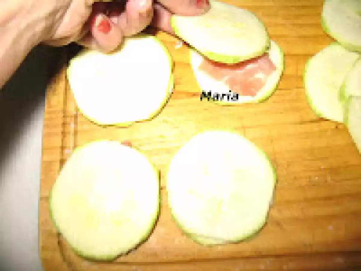 Calabacín relleno en tempura - foto 3