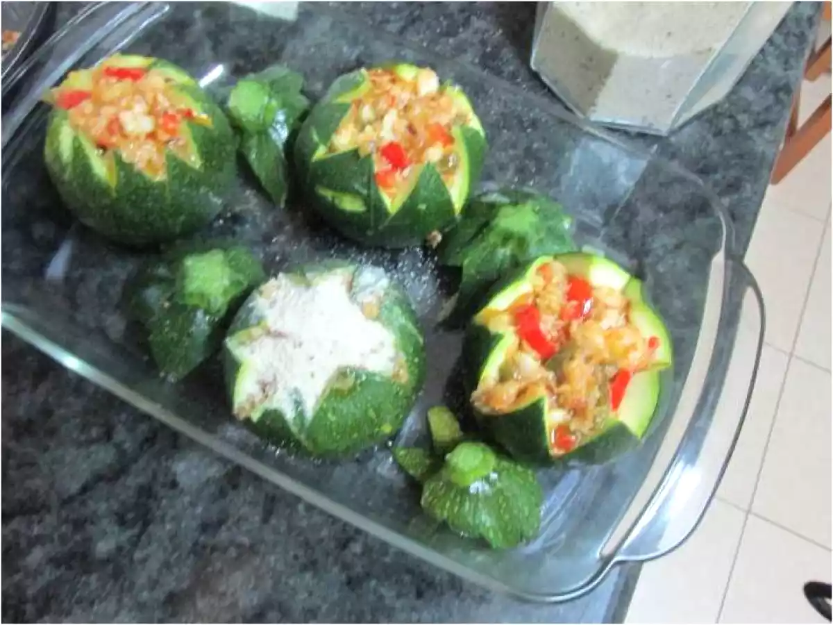 Calabacines redondos rellenos