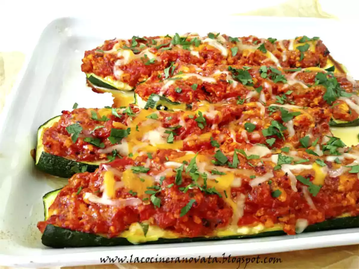 Calabacines rellenos de pollo, estilo lasaña {bajo en carbohidratos}