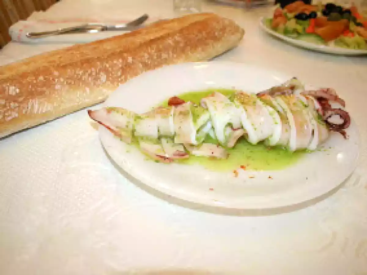 Calamar a la plancha en corona - foto 2