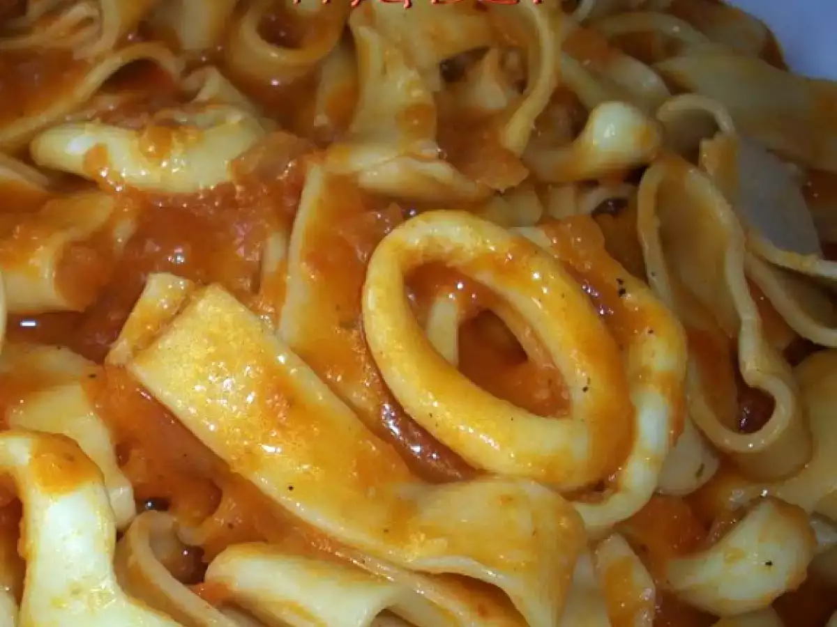 Calamarata con calamares