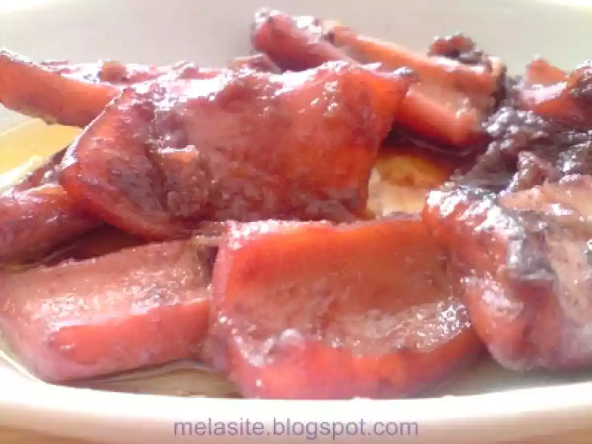 CALAMARES AL VINO TINTO