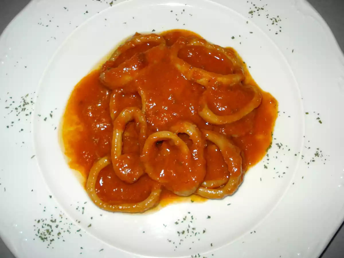 Calamares en salsa picante