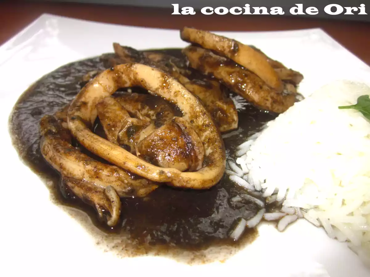 Calamares en su tinta