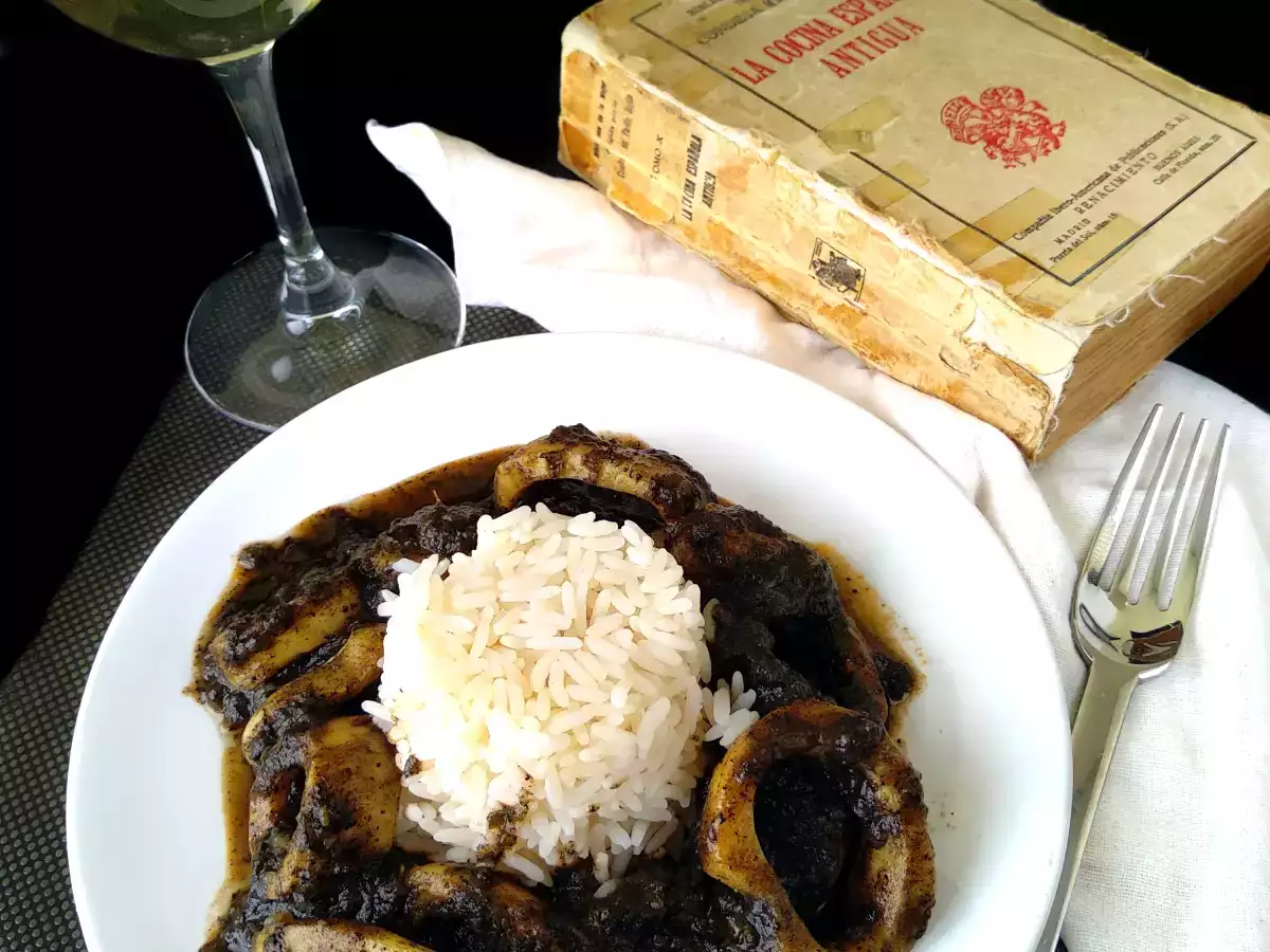 Calamares en su tinta {una receta tradicional del recetario español} - foto 2