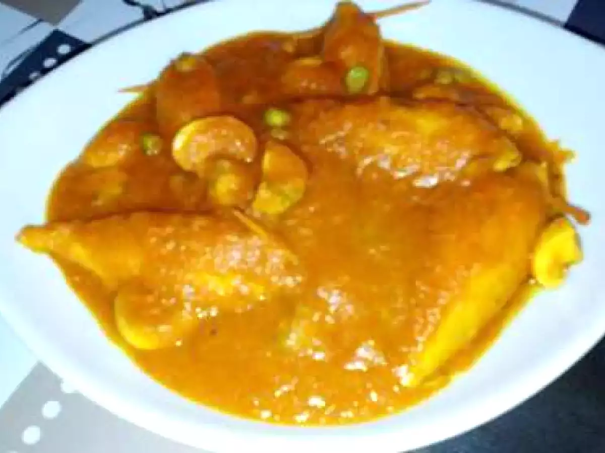 CALAMARES RELLENOS EN SALSA