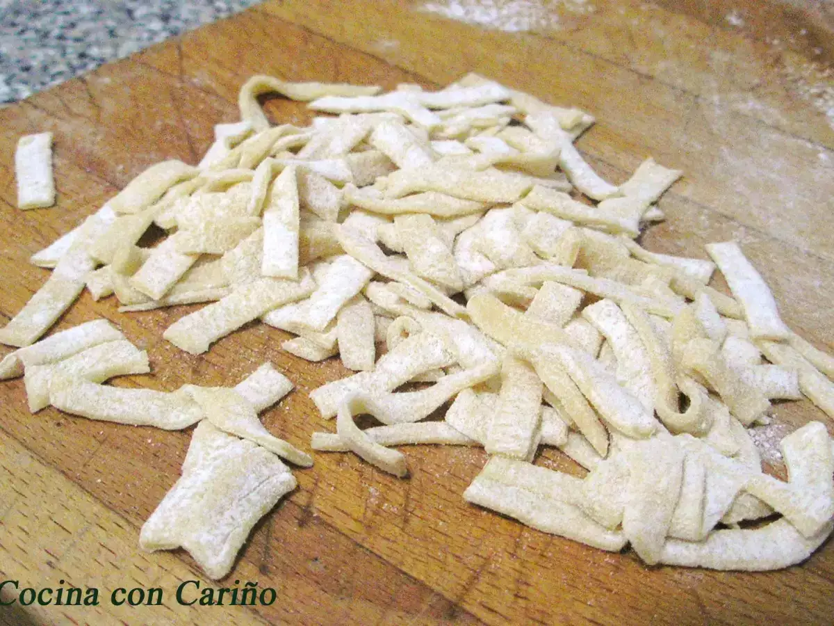 Caldo de pollo con salsa de soja y pasta fresca - foto 10