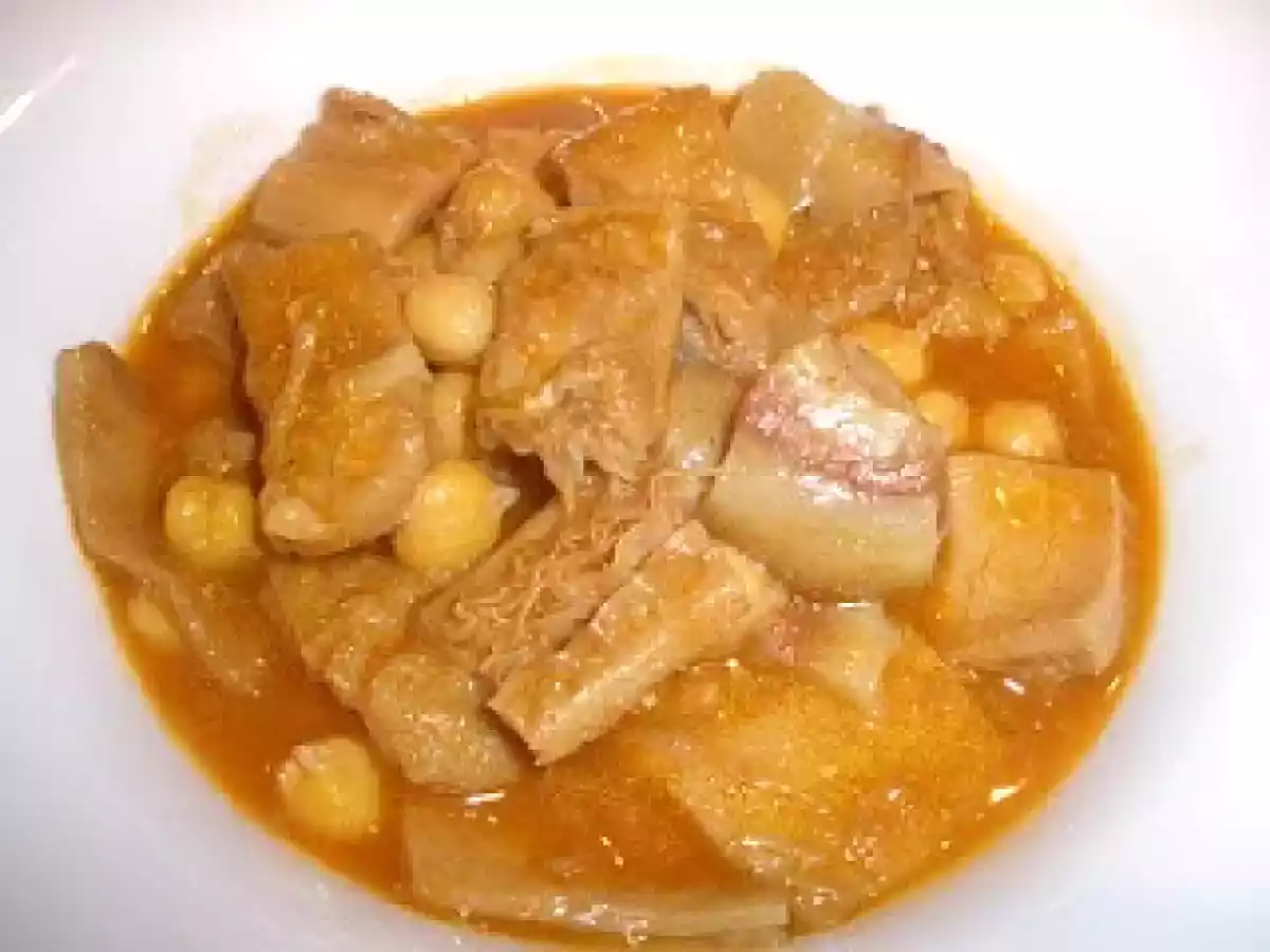 Callos con garbanzos - Santander