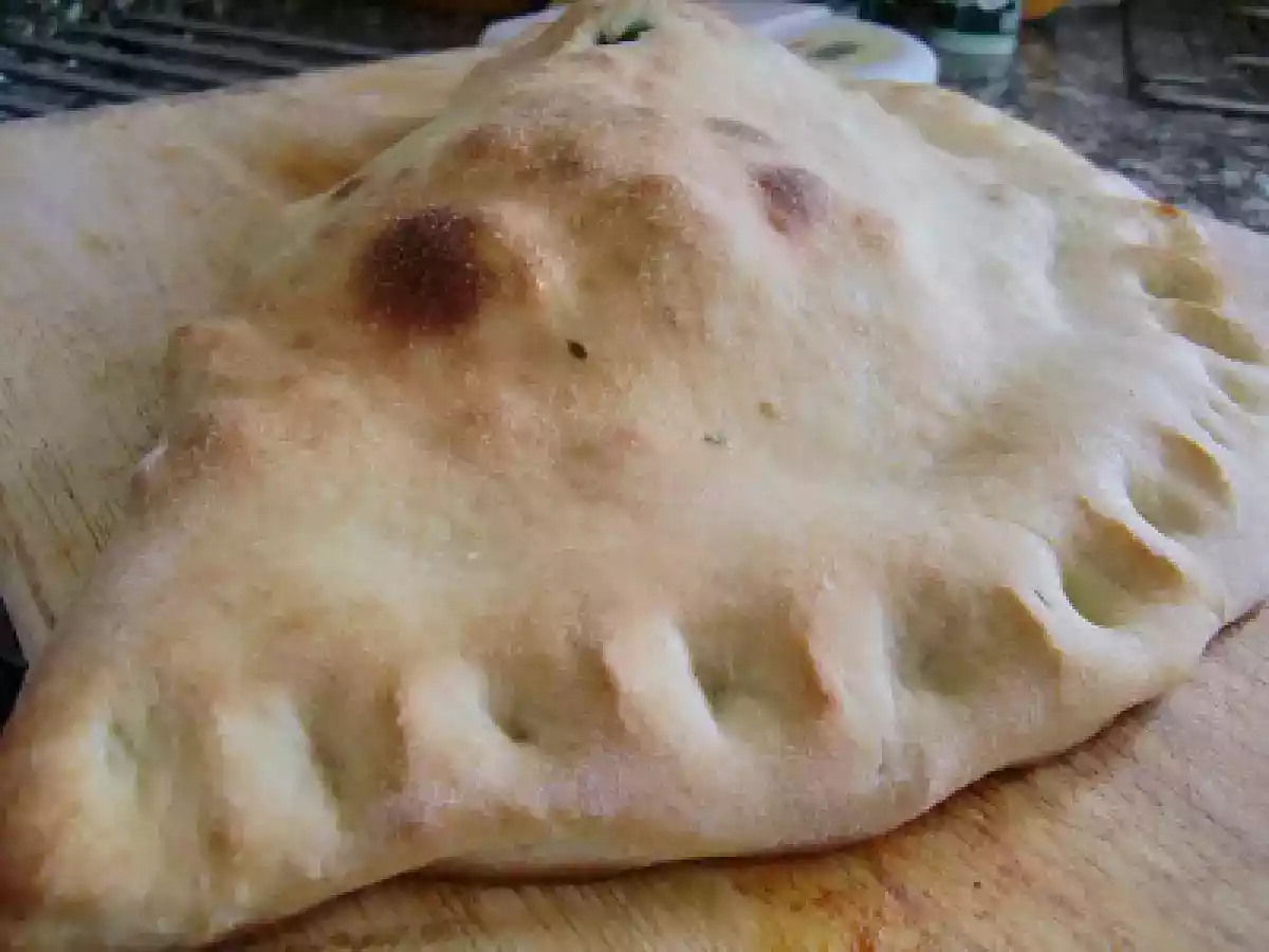 Calzone de espinacas y queso fresco