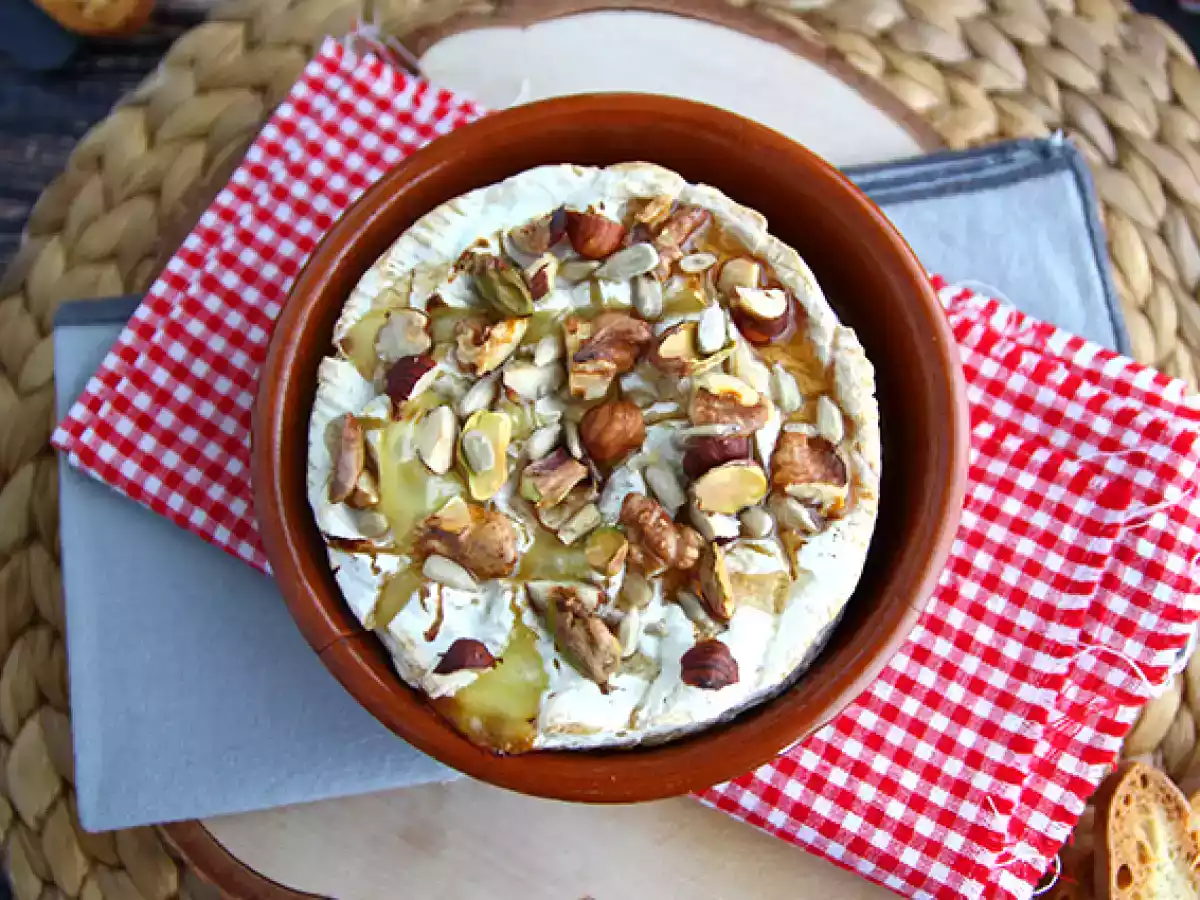 Camembert al horno con miel y frutos secos - foto 5