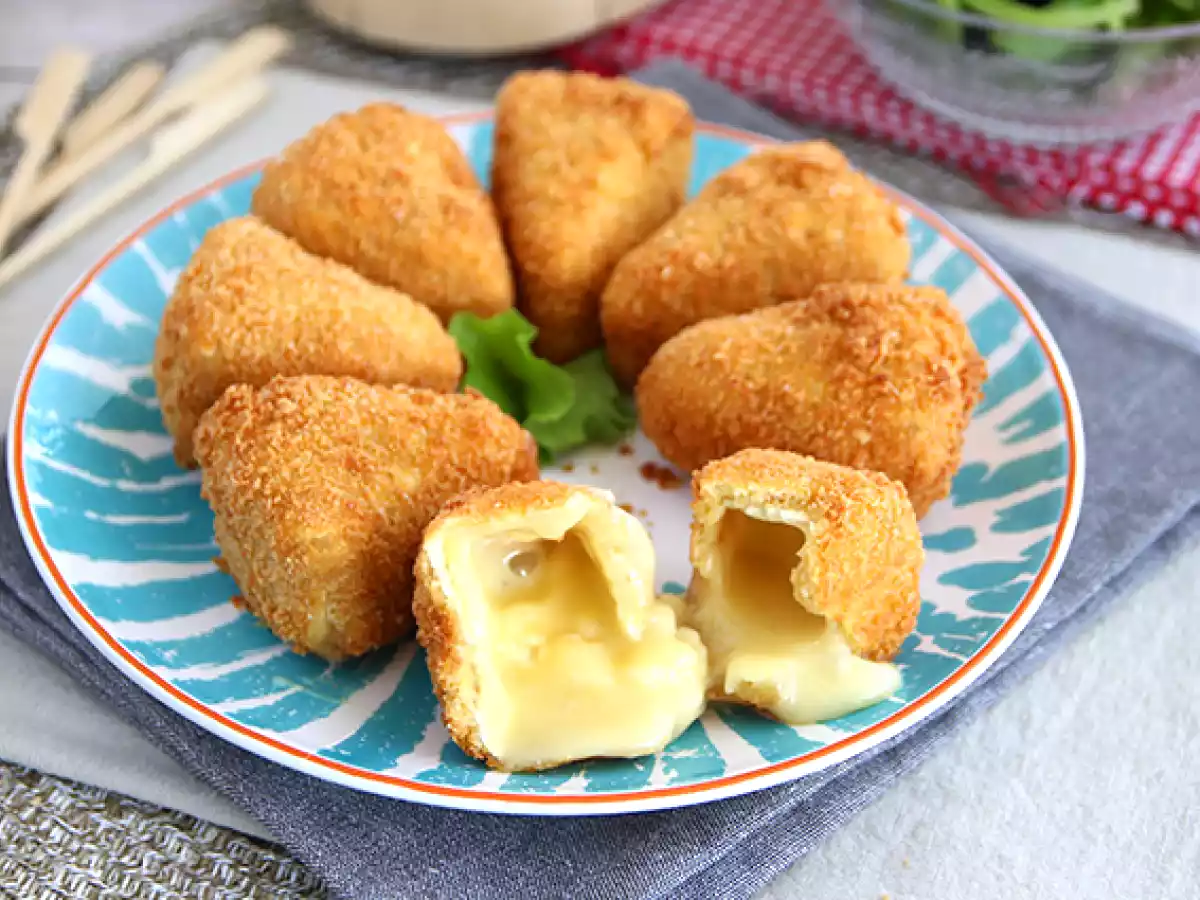 Camembert empanado, cremoso y crujiente