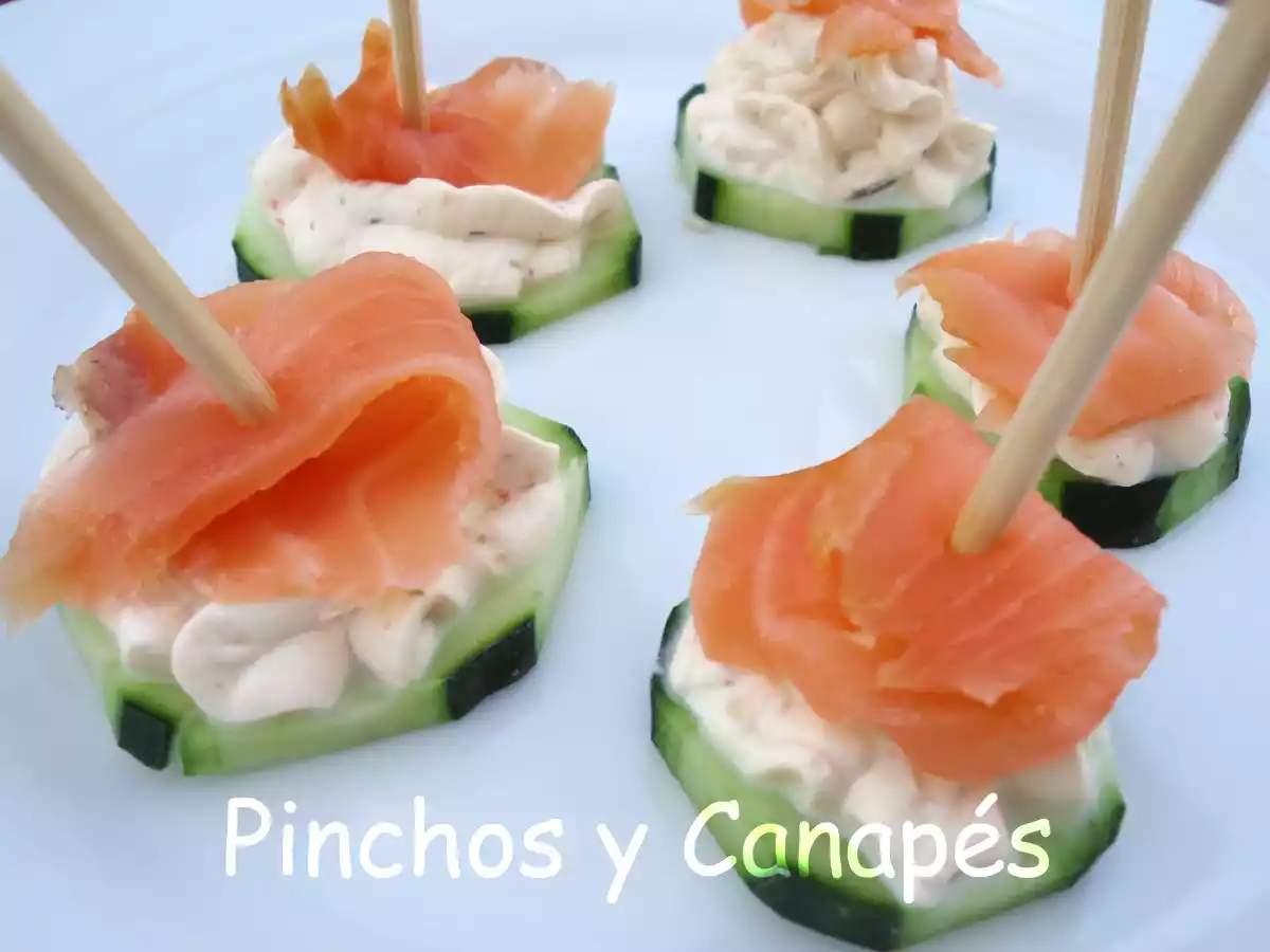 Canapé con pepino