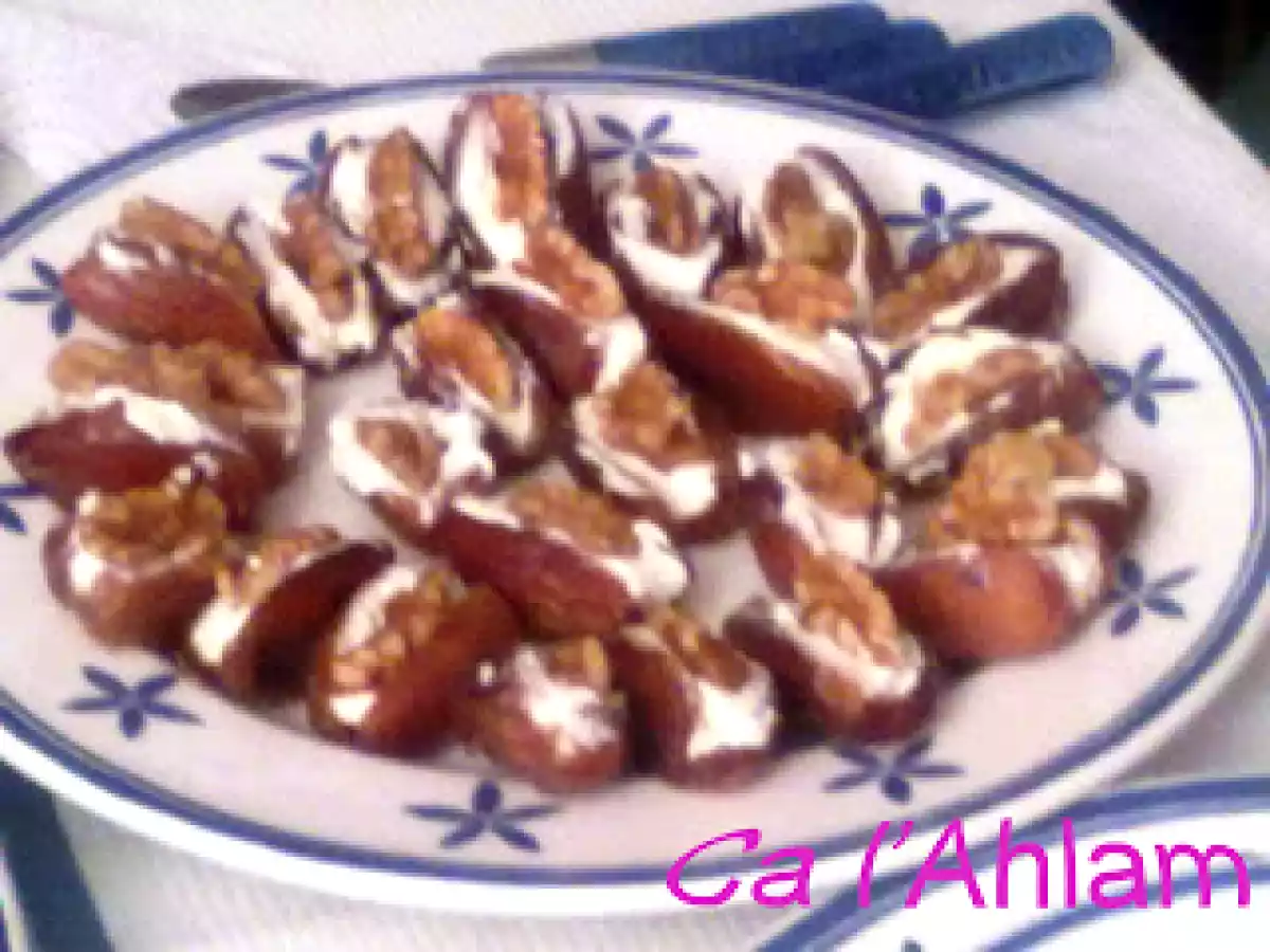 Canapés de dátil y nueces