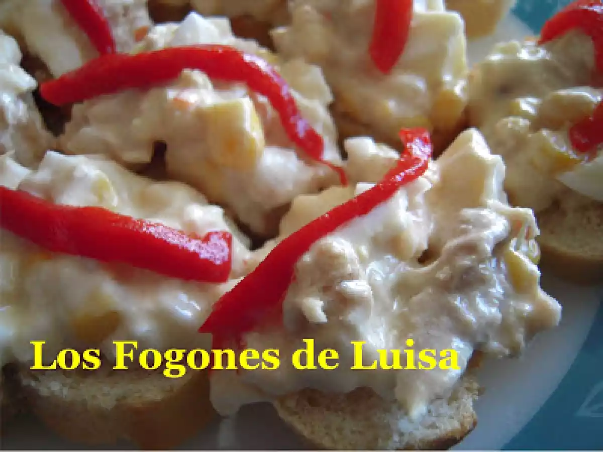 Canapés de falsa ensaladilla