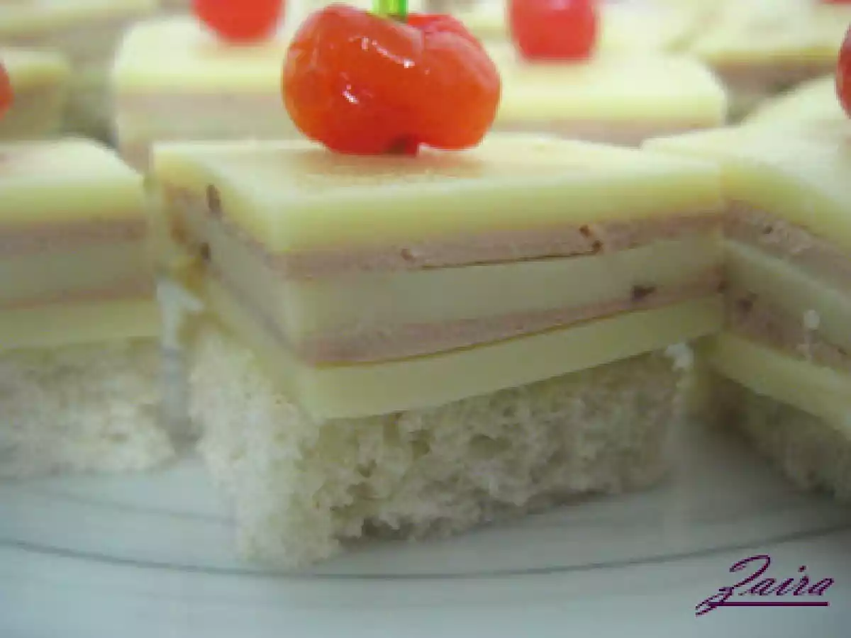 Canapés de milhojas de mousse de oca, queso y cerezas - foto 3