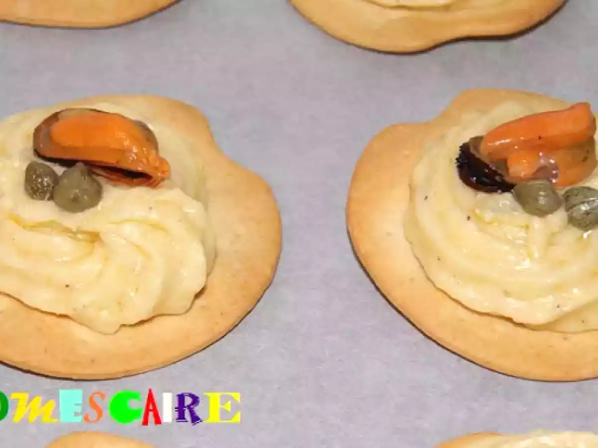 Canapés de puré de patata y queso y refrán - foto 2