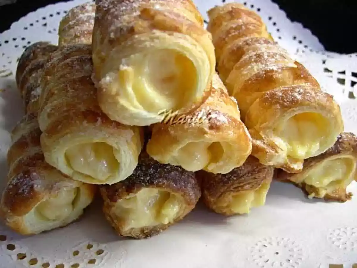 CAÑAS RELLENAS DE CREMA - foto 2