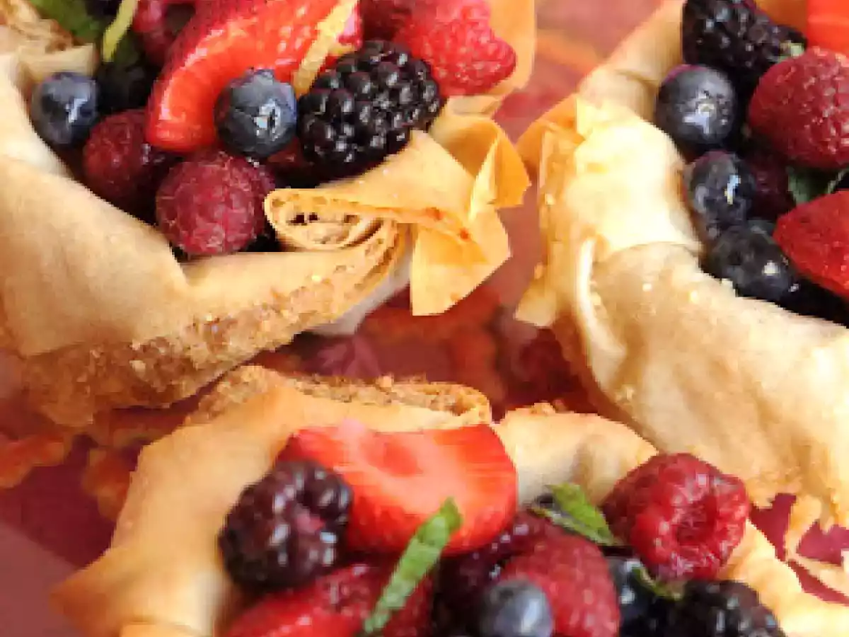 Canastos de Frutos Rojos - foto 2