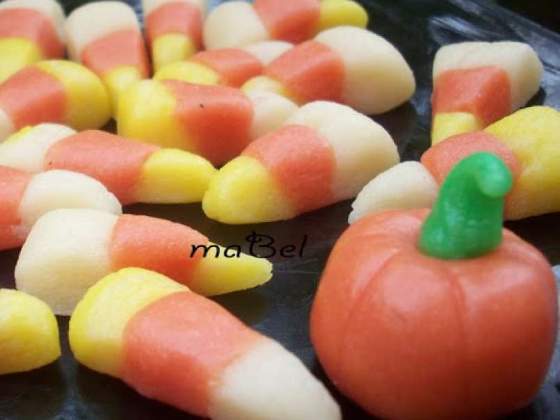 Candy corn, golosinas de Halloween, foto 1