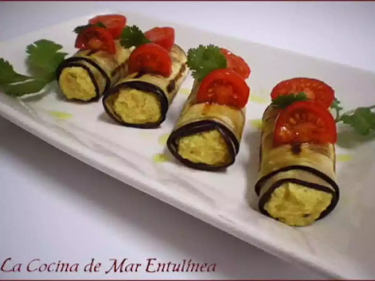 Canelones de berenjena y hummus