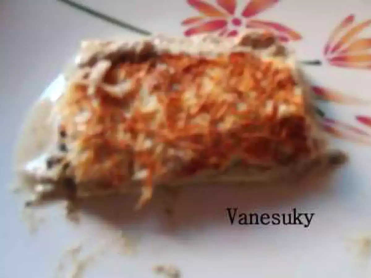 Canelones de espinacas con bechamel de calabacín y champis - foto 2