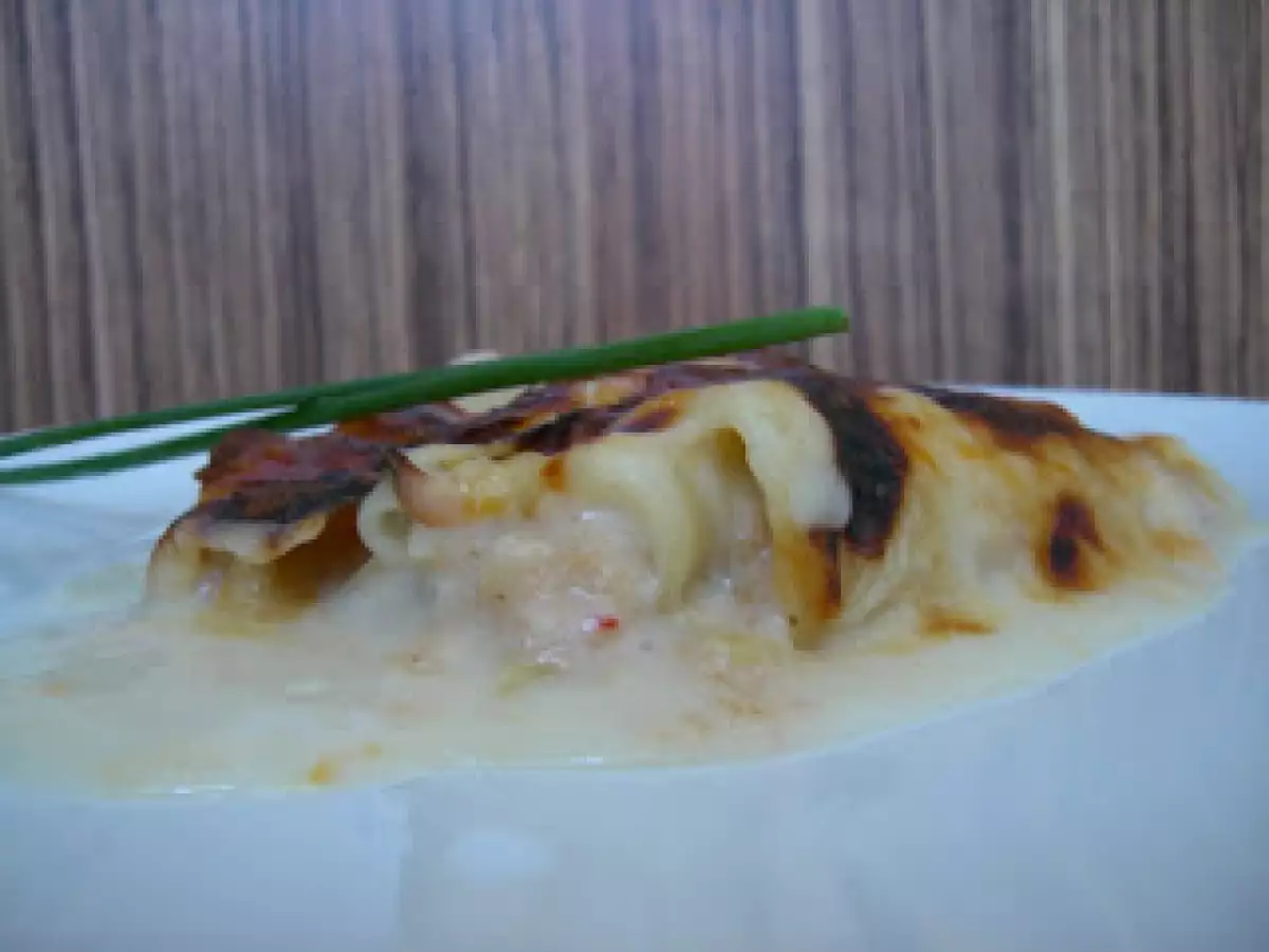 CANELONES DE PESCADO Y MARISCO - foto 2
