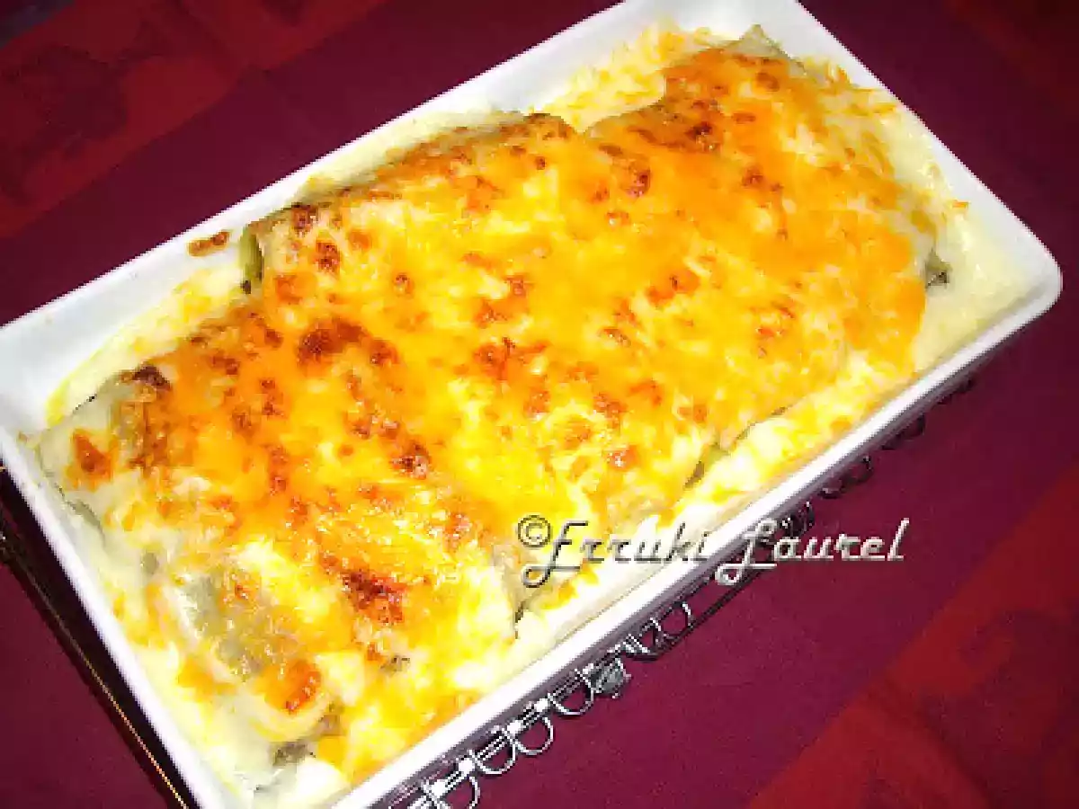 Canelones de setas, foie y alcachofas