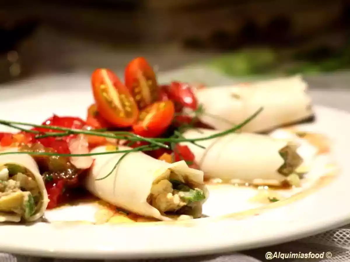 Canelones fríos de atún con aliño de tomate