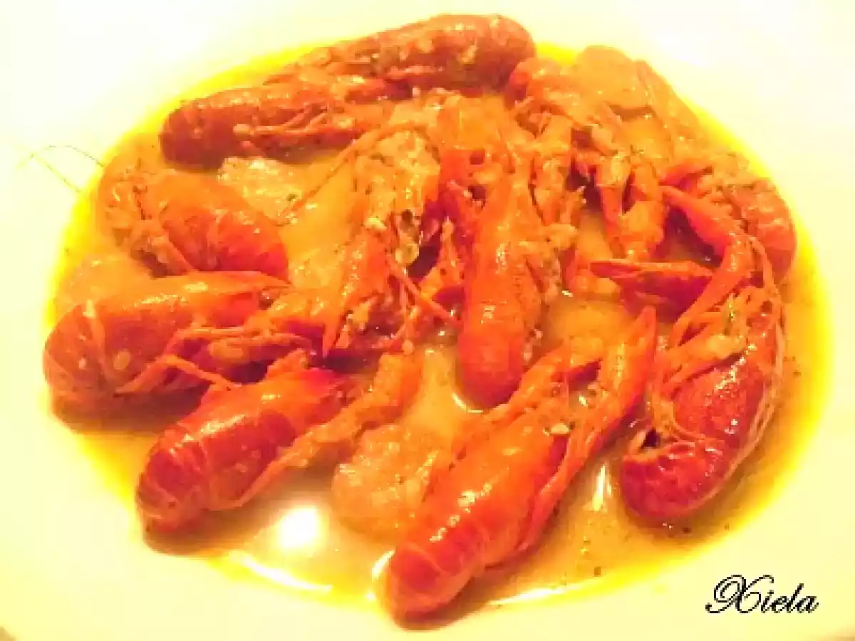 Cangrejos de rio en salsa