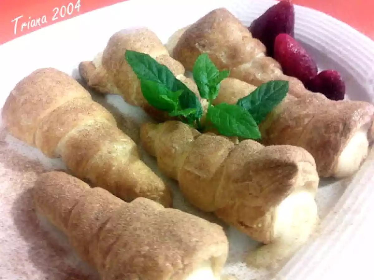 Canutillos rellenos con crema de arroz con leche