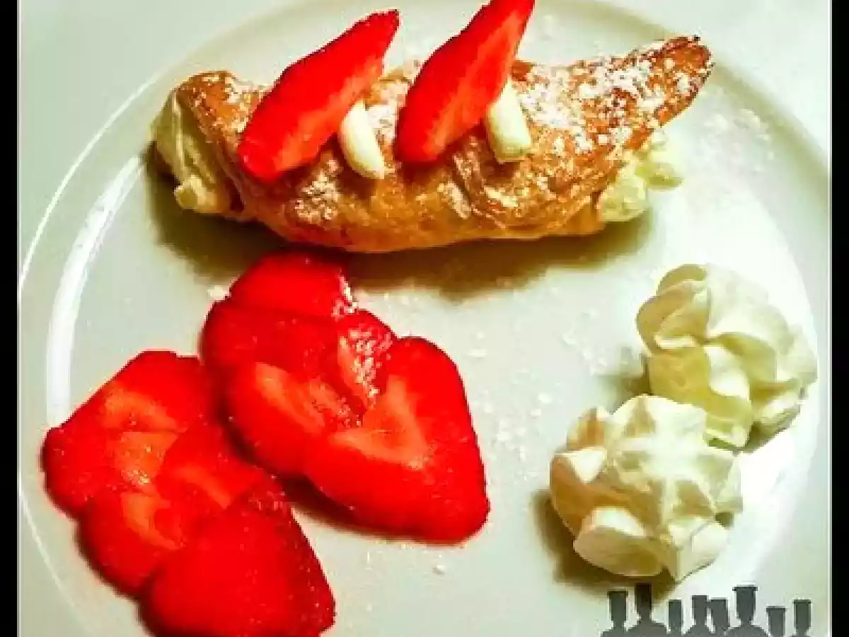 Canutillos rellenos de mousse de mascarpone