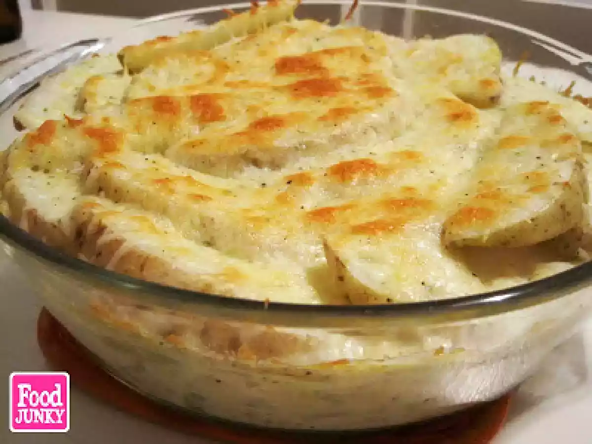 Capas de papa y vegetales en salsa blanca - foto 3