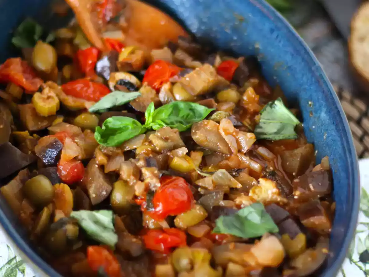 Caponata siciliana, la receta tradicional italiana, fácil, rápida e imprescindible - foto 2