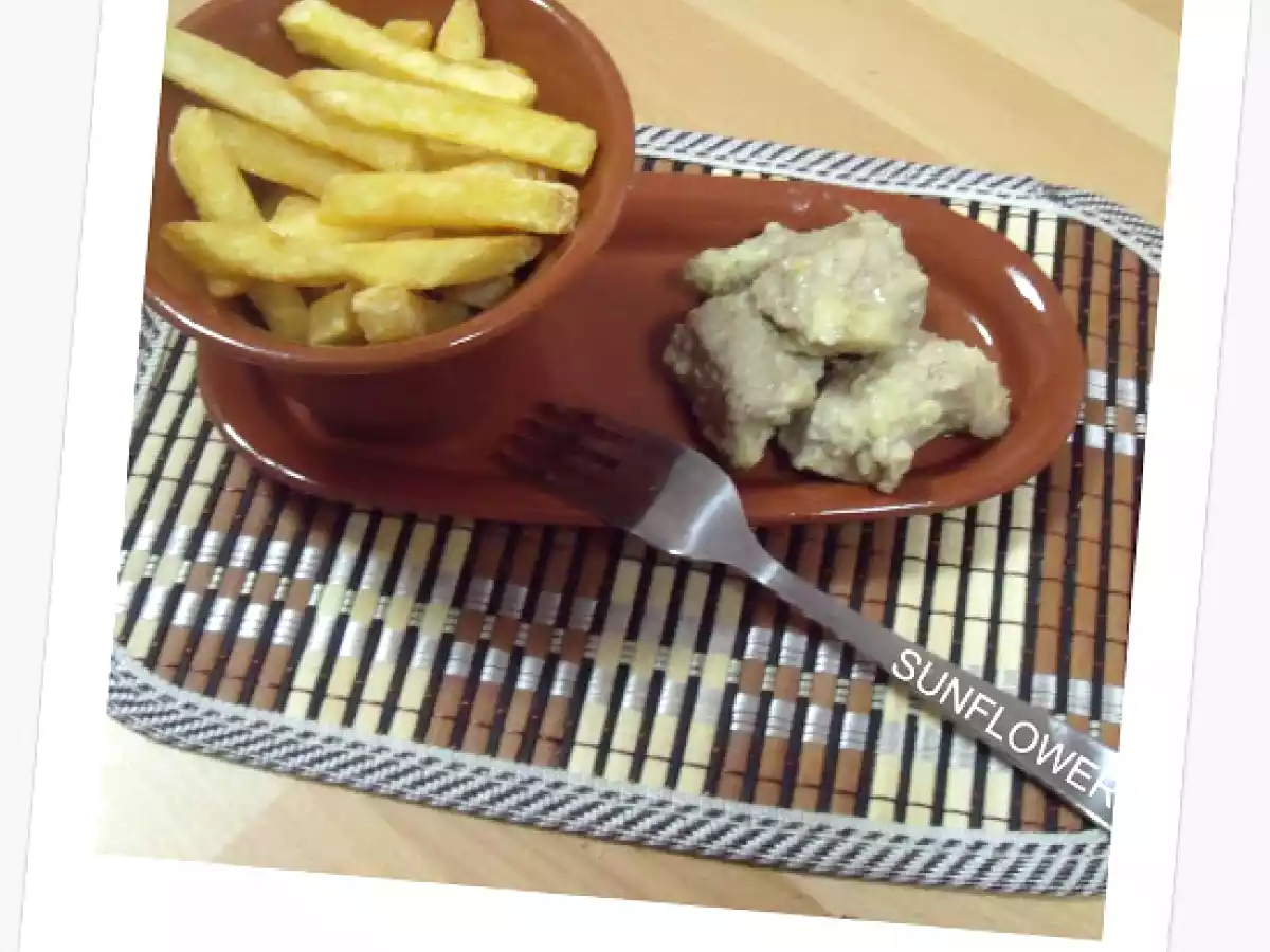 Carne en salsa de almendras