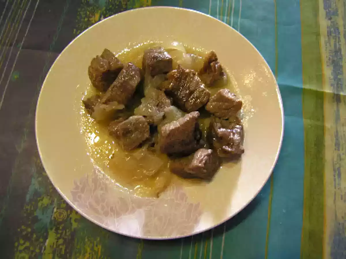CARNE ESTOFADA AL VINAGRE