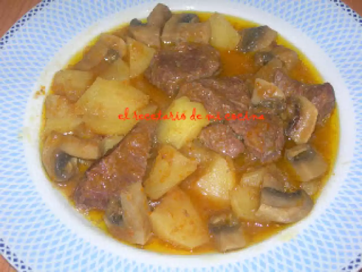 CARNE GUISADA - foto 2