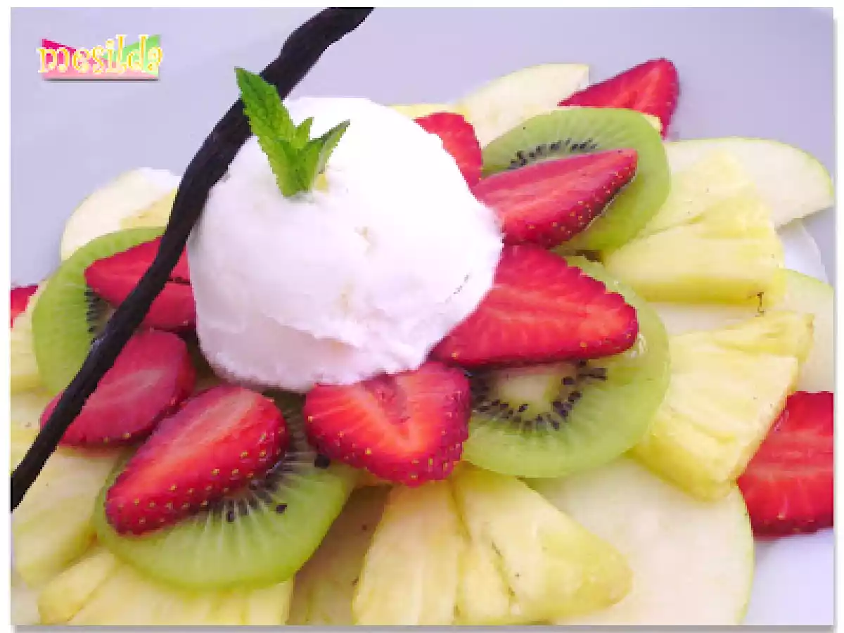 Carpaccio de frutas con helado de limón