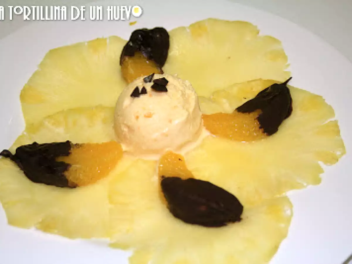 Carpaccio de piña con naranja y sorbete de mandarina