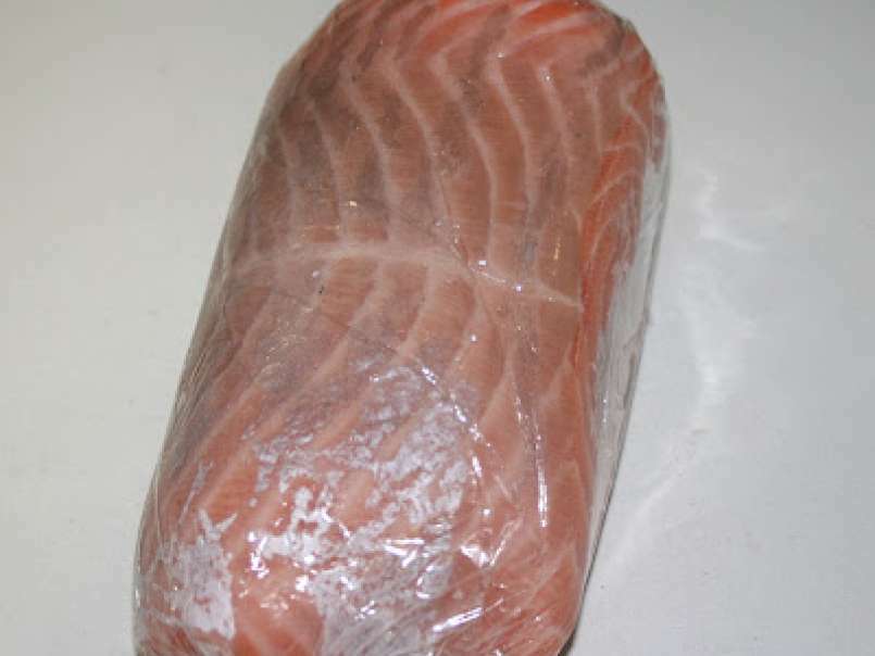 Carpaccio de salmón con aguacate - foto 2