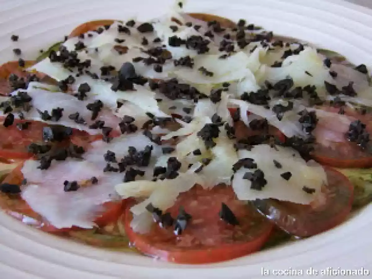 Carpaccio de tomate negro y bacalao - foto 2