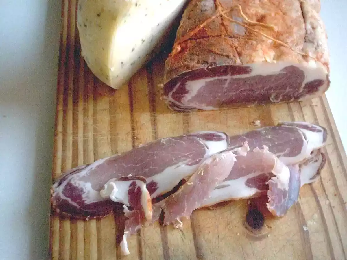 CARRE DE CERDO CURADO TIPO JAMON CRUDO - foto 3